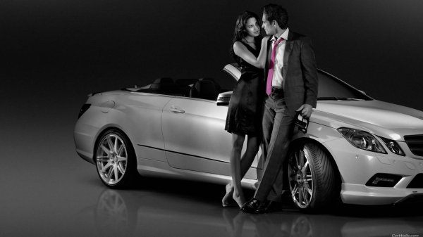 Девушка и два парня