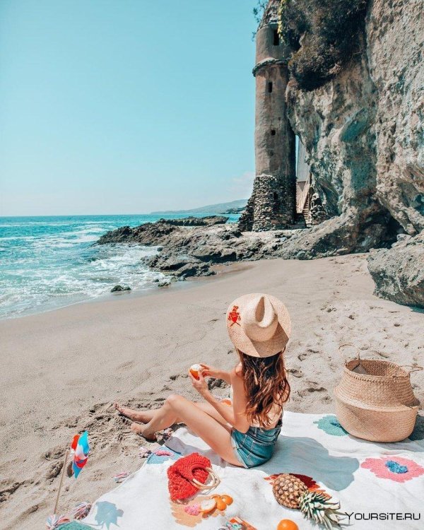 Отдых на море девушка