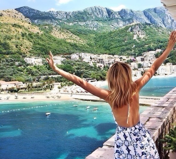 Отдых на море девушка