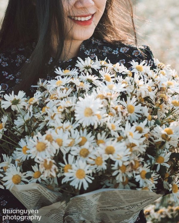 девушка в ромашках