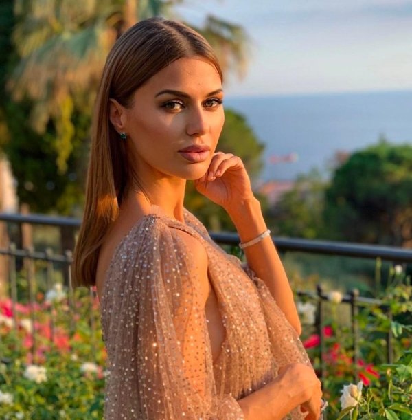 Вика ты самая девушка