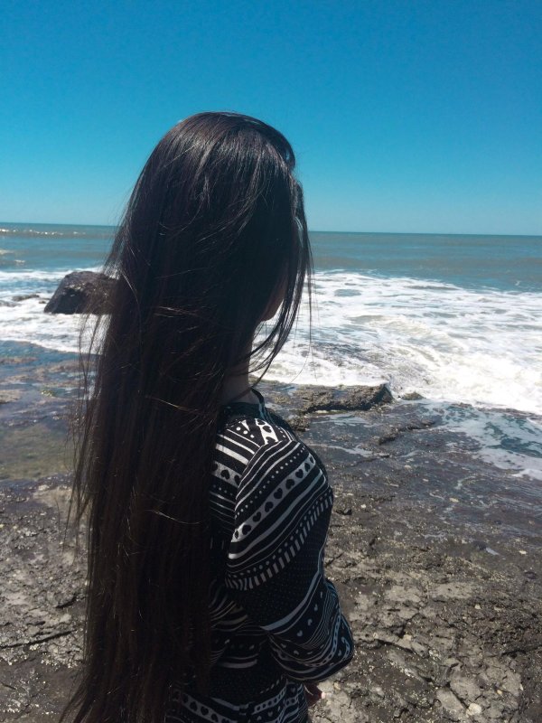 На аву с девушками брюнетками