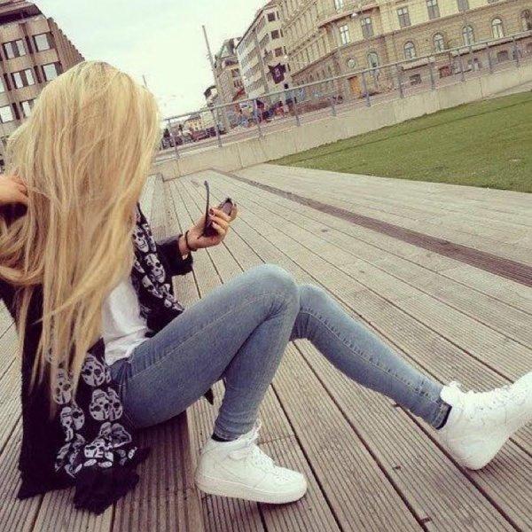 С девушками блондинками на аву