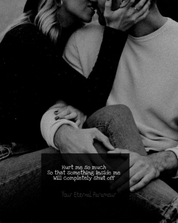 Парень и девушка черно белые