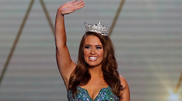 Кто самая девушка на земле