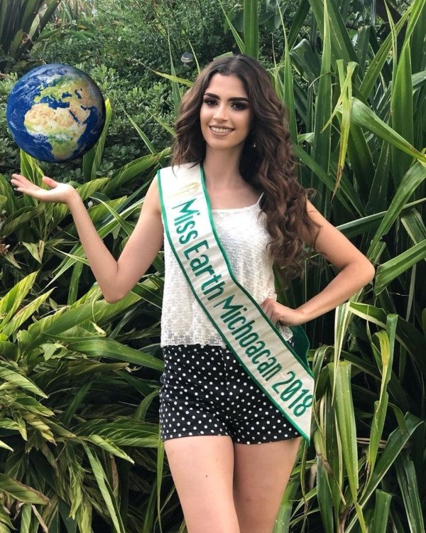 Кто самая девушка на земле