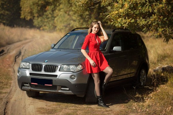 Самые с девушками и машиной