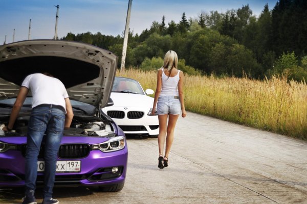 Самые с девушками и машиной