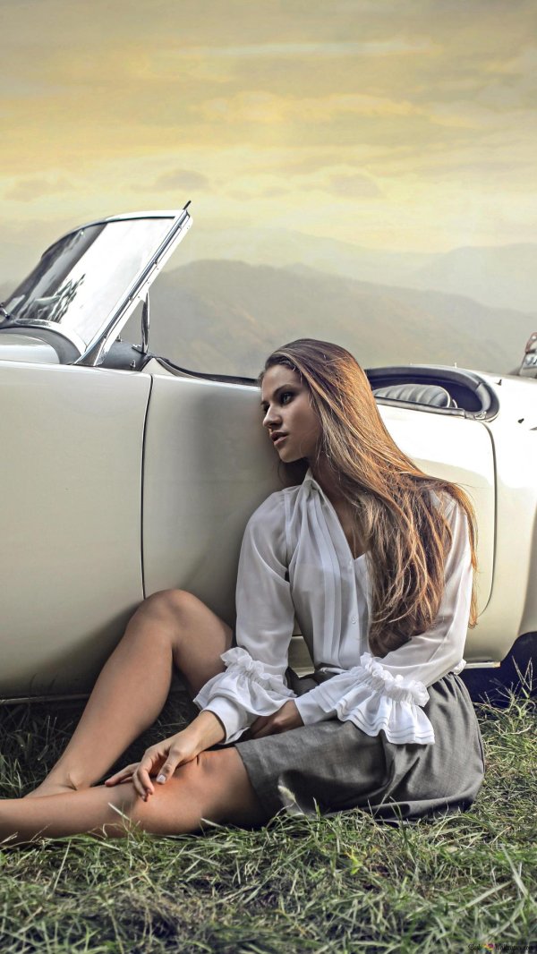 Самые с девушками и машиной