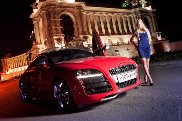 Самые с девушками и машиной