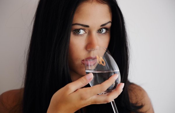 Девушка одна и та же 16