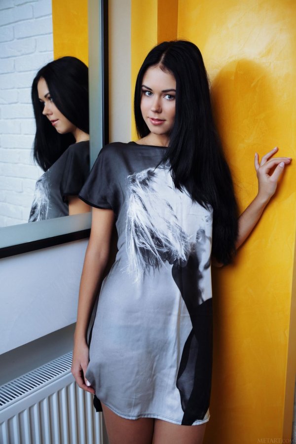 Девушка одна и та же 16