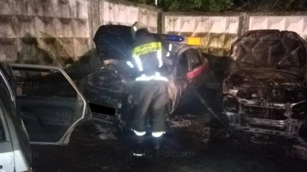 Девушка одна и та же 16