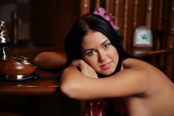 Девушка одна и та же 16