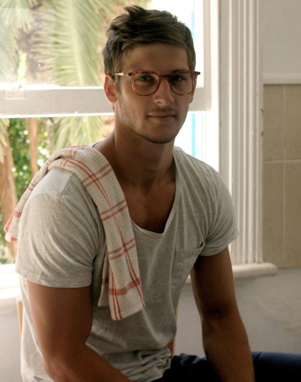 Для мужчины просто