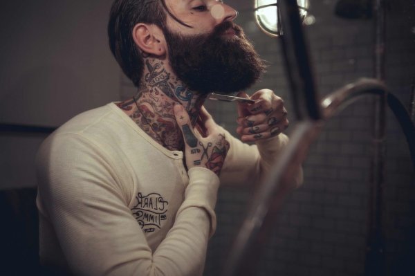 Мужчины с бородой