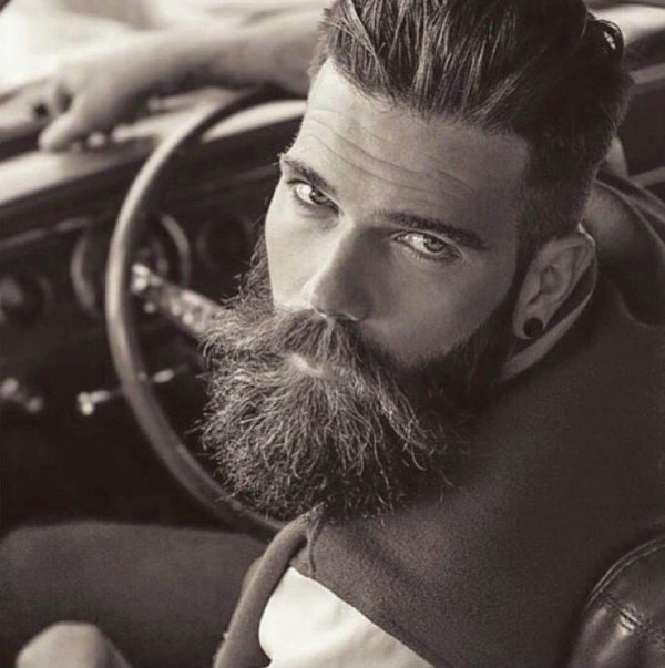 Мужчины с бородой