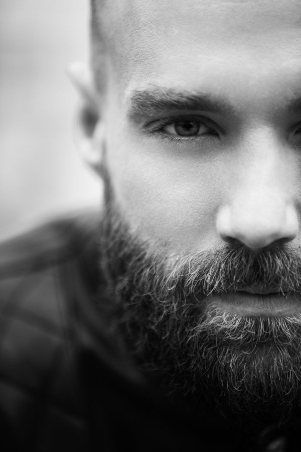 Мужчины с бородой