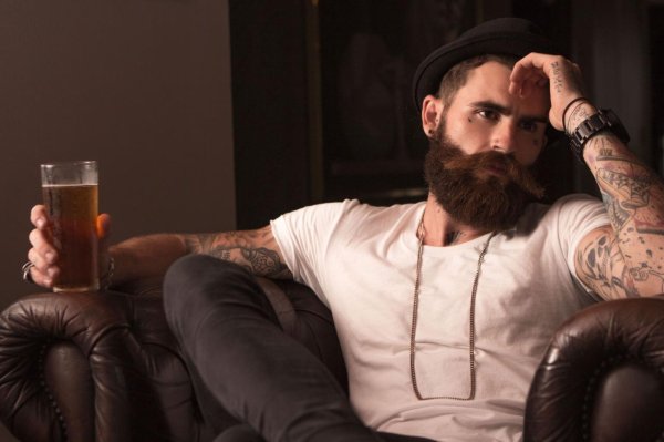 Мужчины с бородой