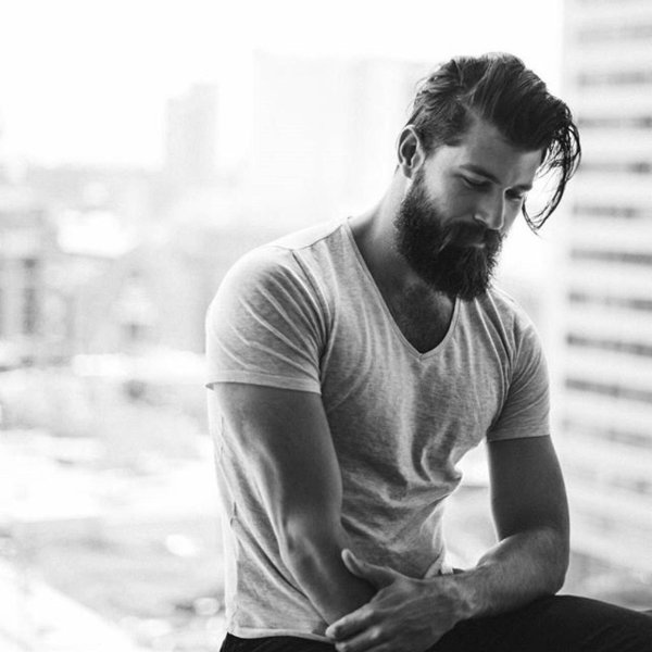 Мужчины с бородой