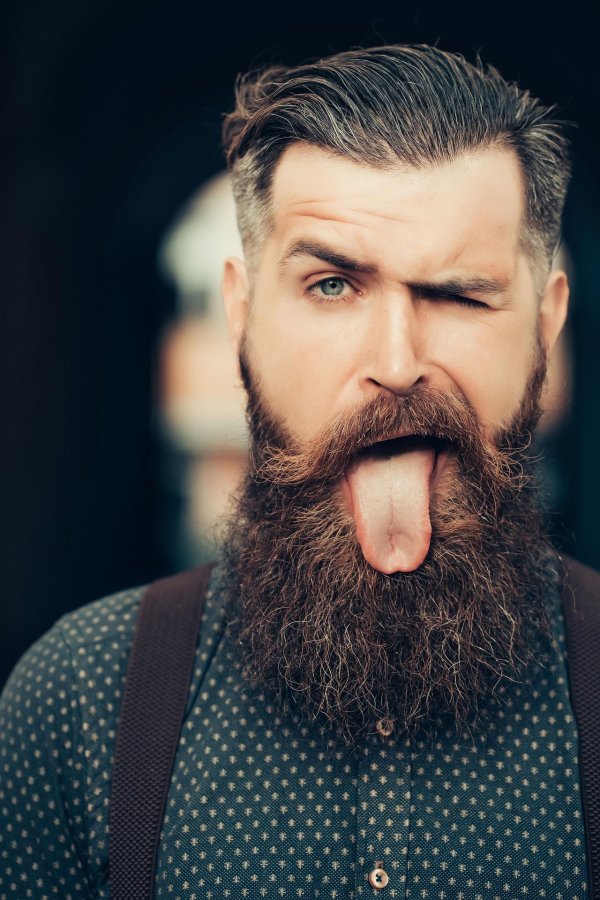 Мужчины с бородой