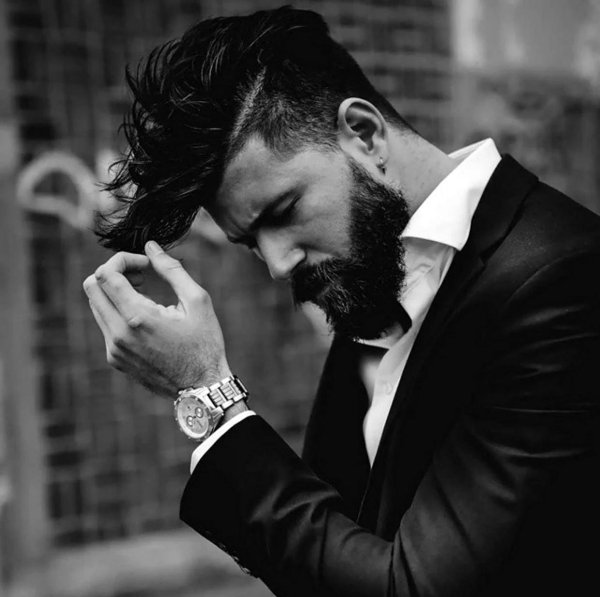 Мужчины с бородой