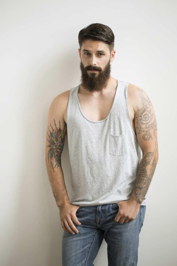 Мужчины с бородой