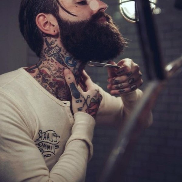 Мужчины с бородой