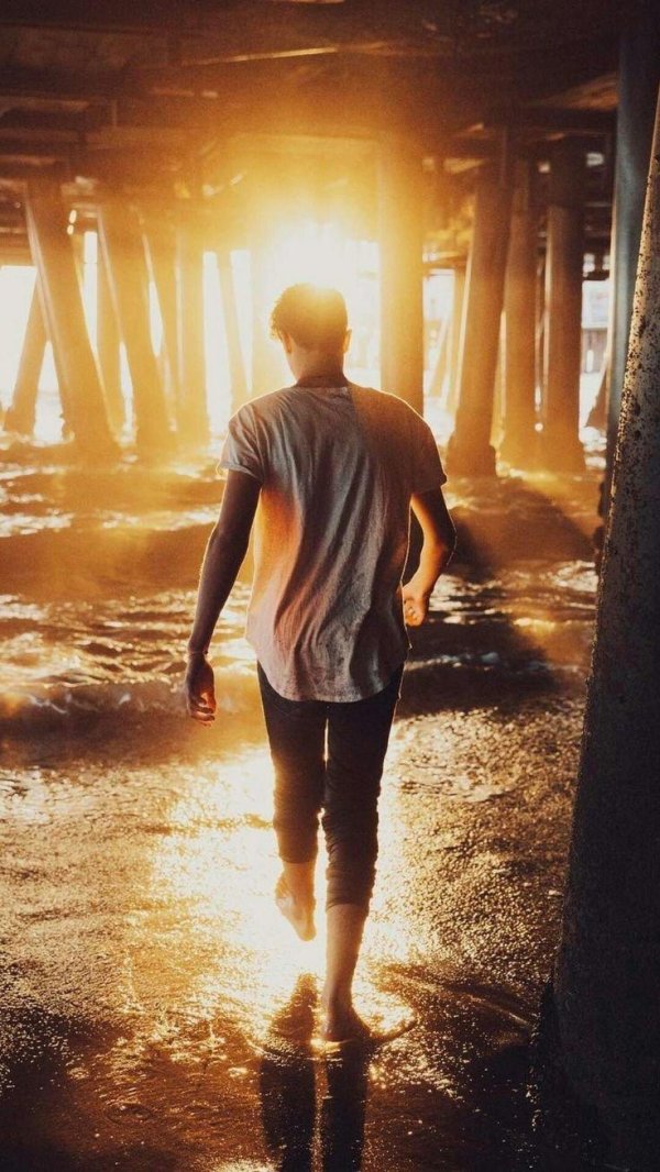 Мужчины со спины