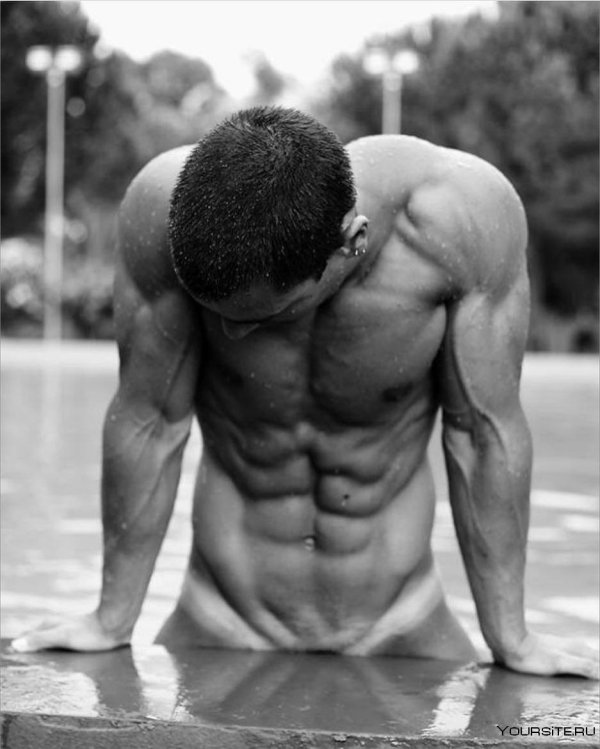 Мужчины со спины