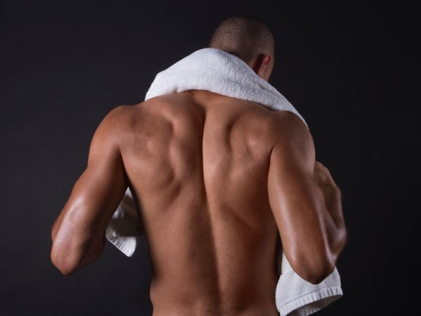 Мужчины со спины