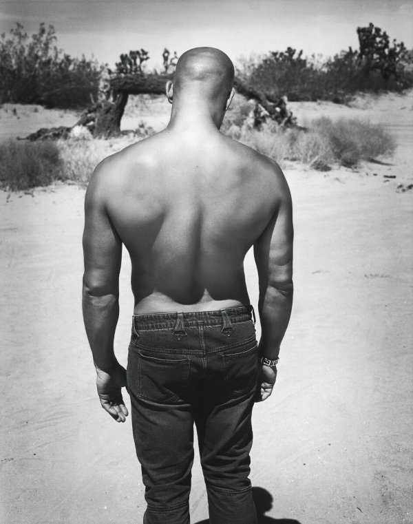 Мужчины со спины