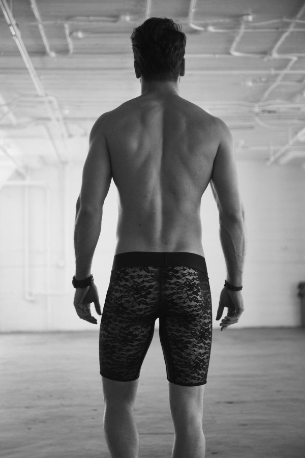 Мужчины со спины