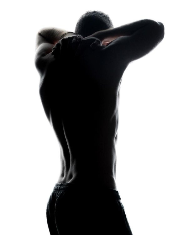 Мужчины со спины