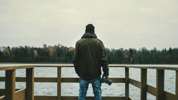 Мужчины со спины