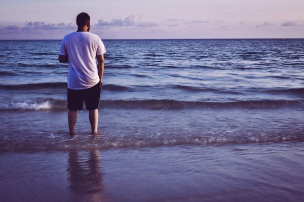 Мужчины со спины