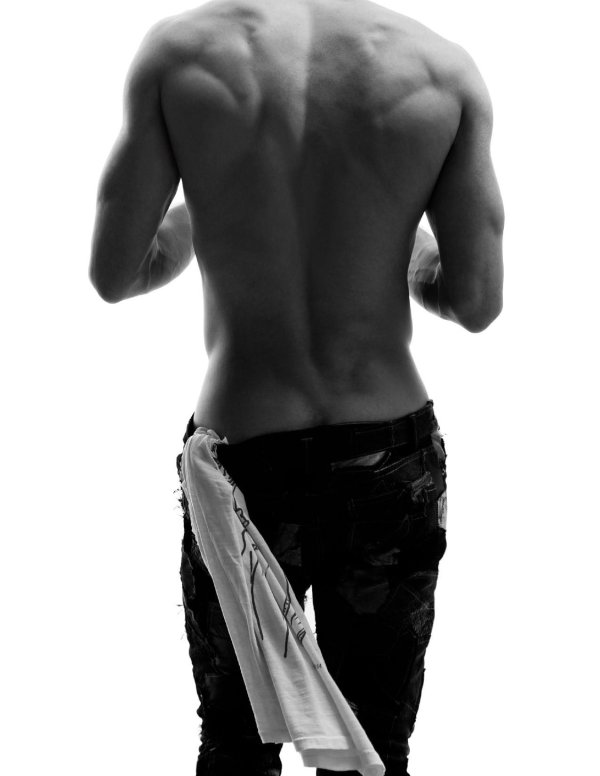 Мужчины со спины