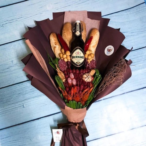 Букет для мужчины из цветов на день рождения