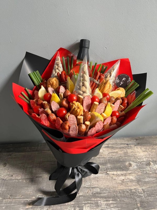 Букет для мужчины из цветов на день рождения
