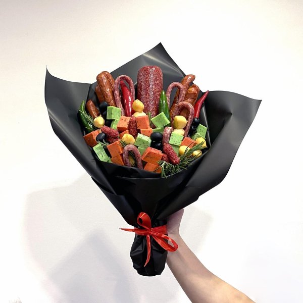 Букет для мужчины из цветов на день рождения