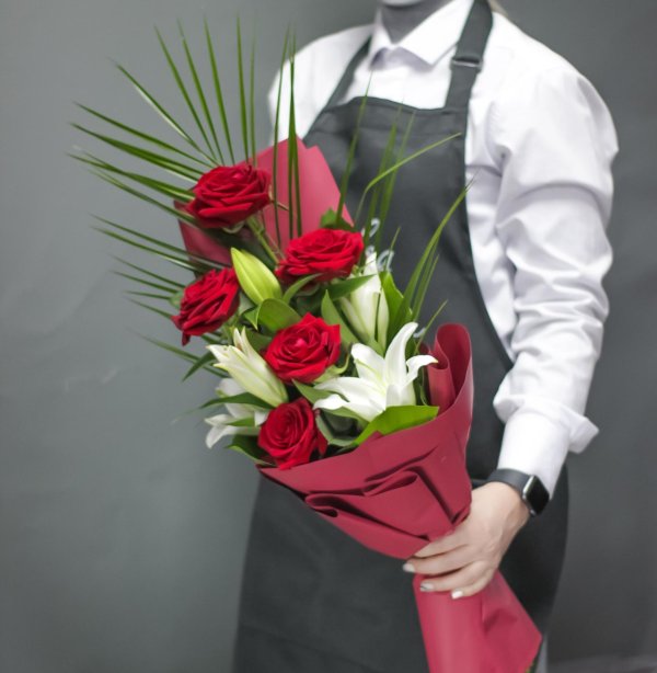 Букет для мужчины из цветов на день рождения