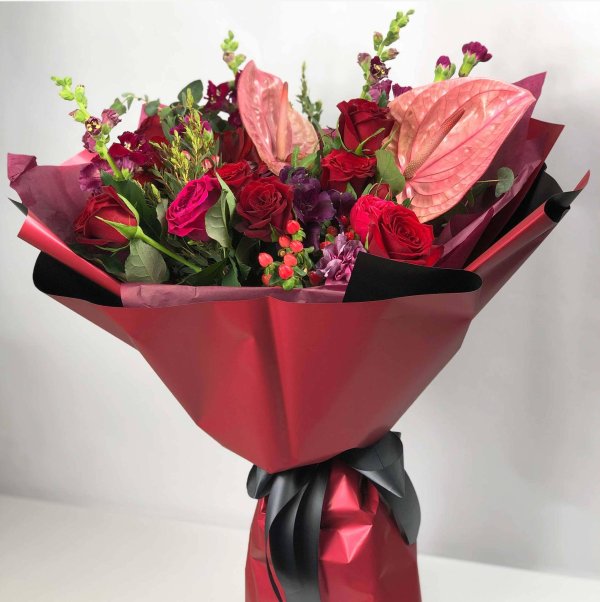 Букет для мужчины из цветов на день рождения