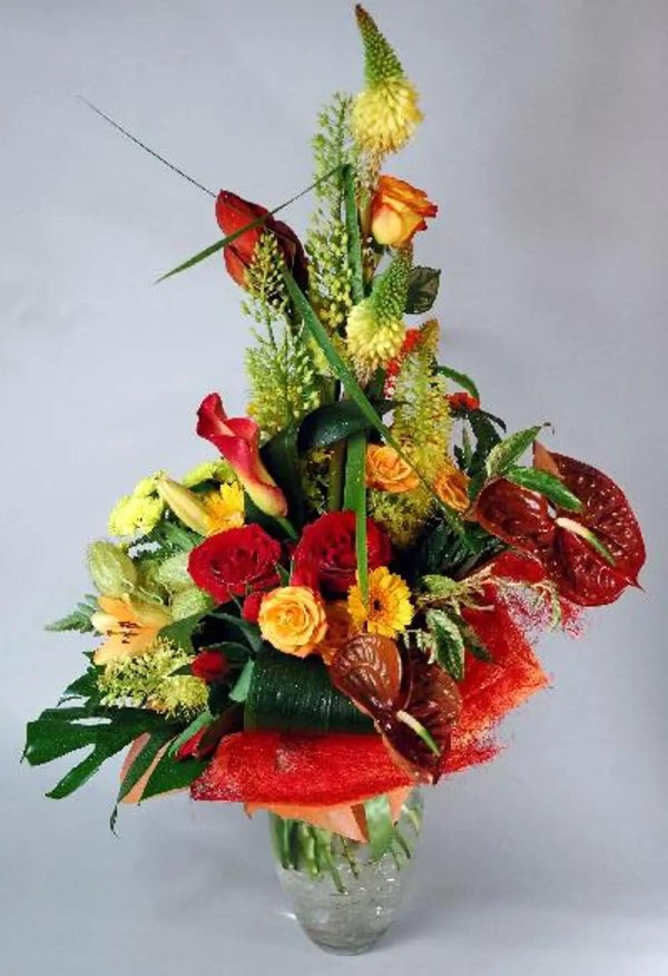 Букет для мужчины из цветов на день рождения