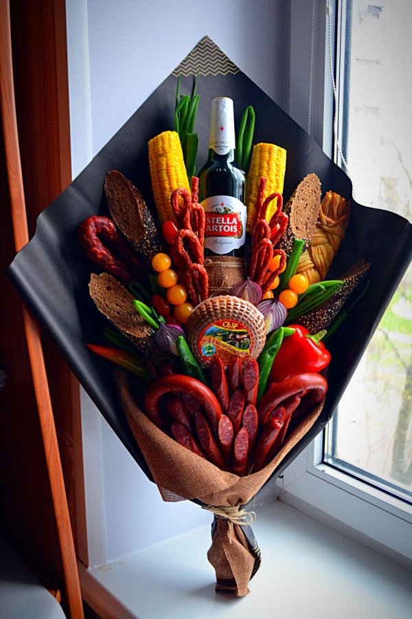 Букет для мужчины из цветов на день рождения