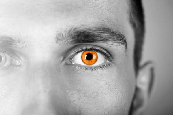 Глаза мужчины
