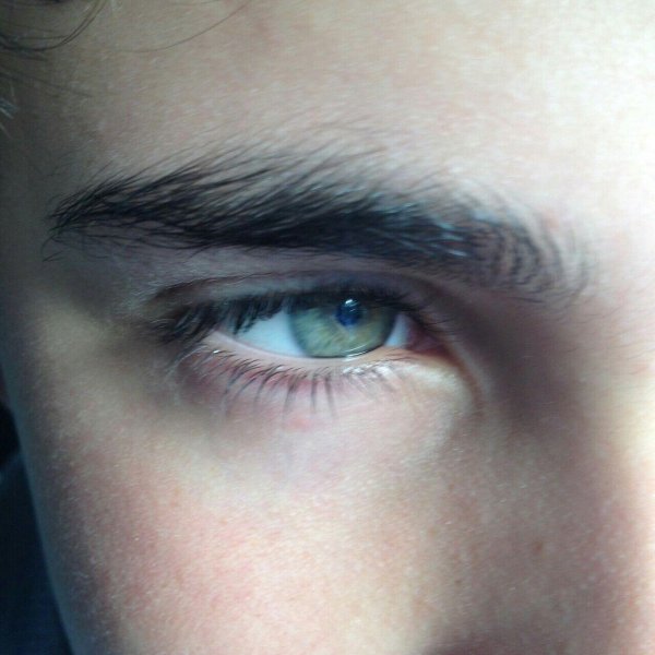 Глаза мужчины