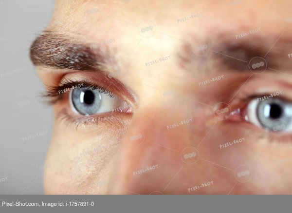 Глаза мужчины