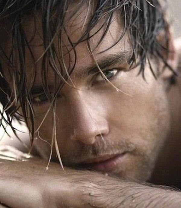 Глаза мужчины