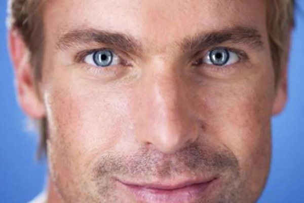 Глаза мужчины