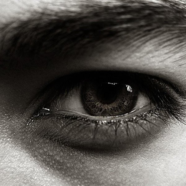 Глаза мужчины